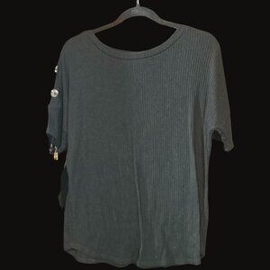 Day Trip Black Ribbed Short Sleeve Top – Size Medium – Button Sleeve Detail  Des